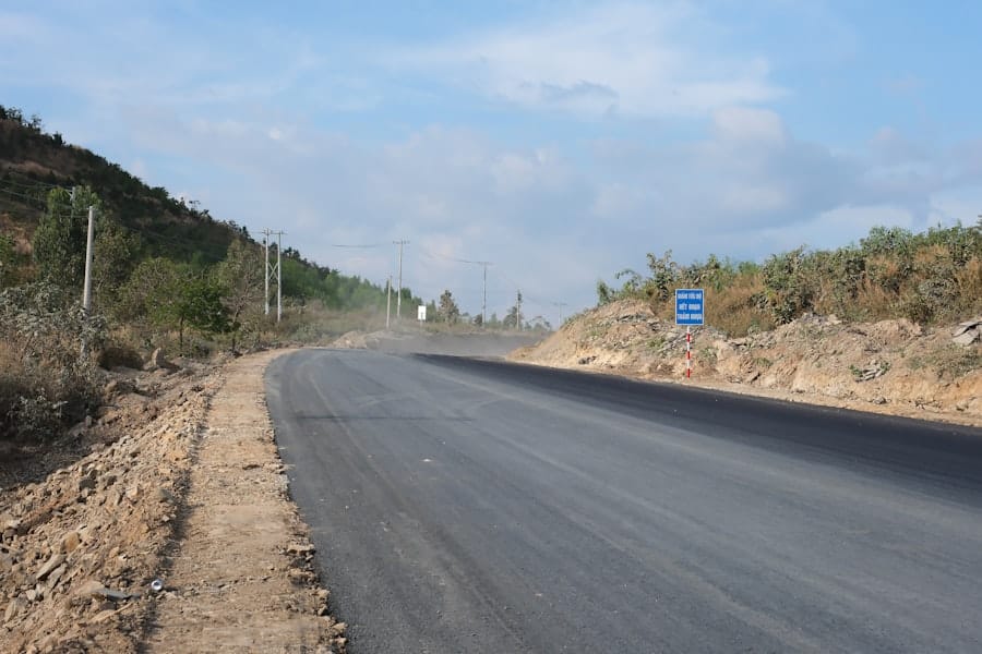 self-repairing roads
